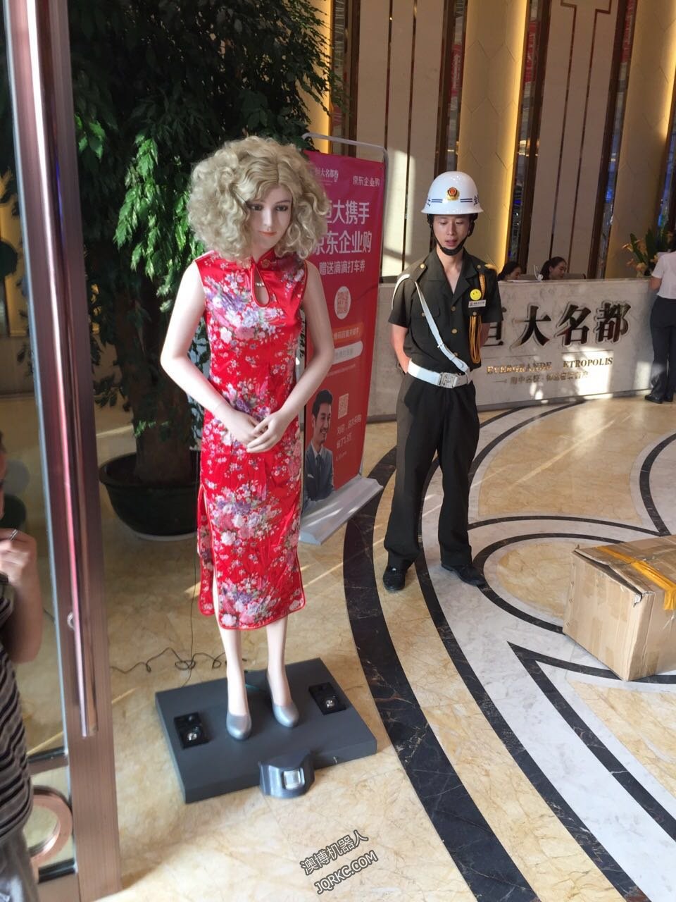 機器人取代普通工人？全是屁話