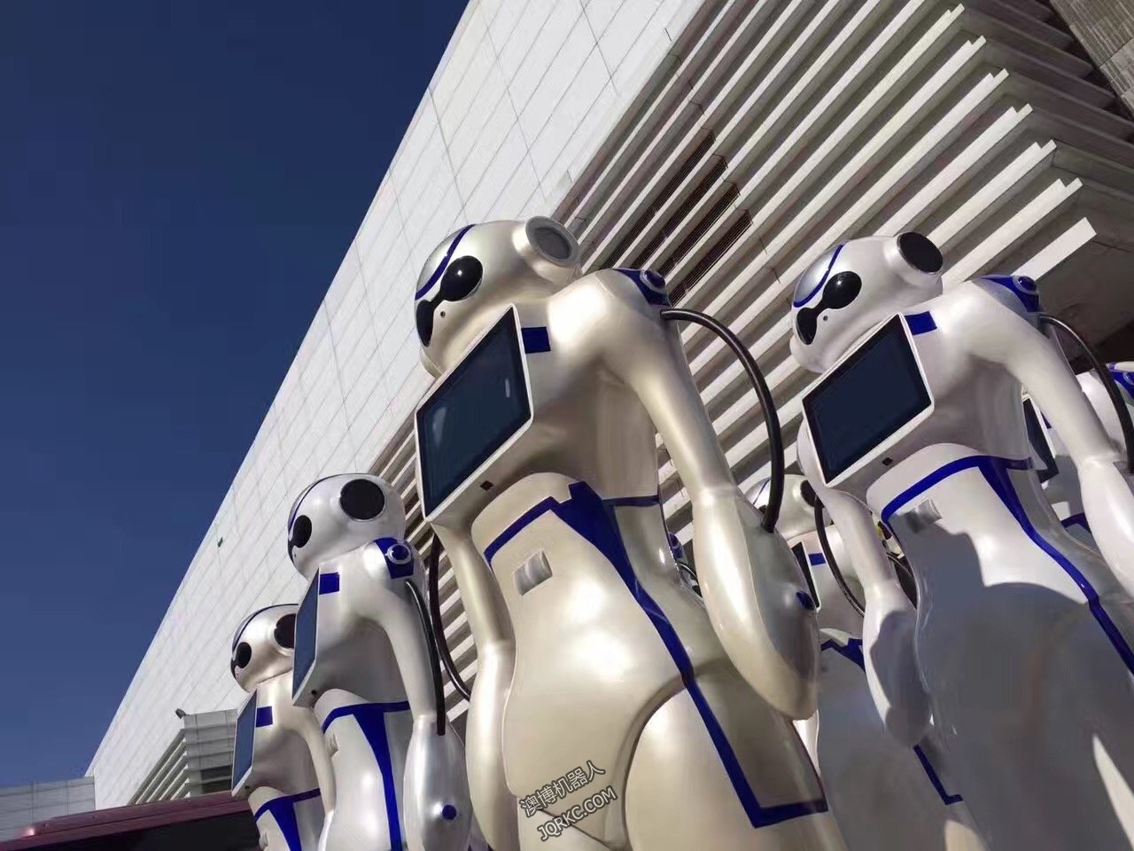 是真的嗎？人工智能寫詩出詩集！